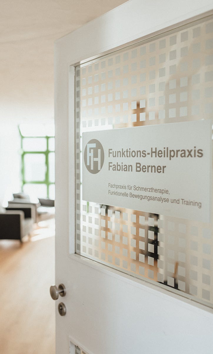 Die Funktions-Heilpraxis von Fabian Berner ist eine Fachpraxis für Schmerztherapie, funktionelle orthopädische und neurologische Diagnostik, Bewegungsoptimierung und Training.